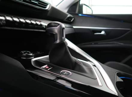 Peugeot - 3008