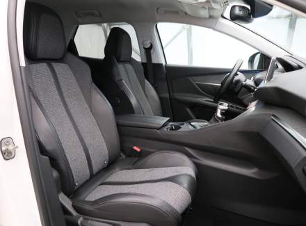 Peugeot - 3008