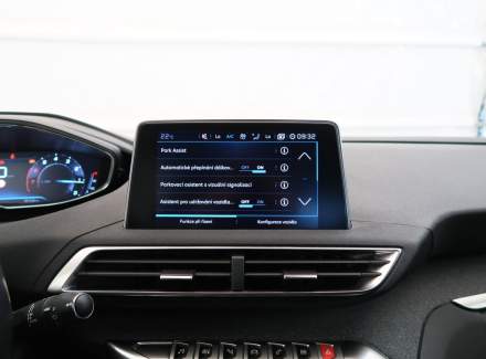 Peugeot - 3008