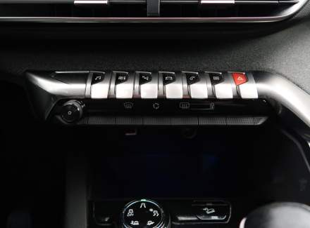 Peugeot - 3008