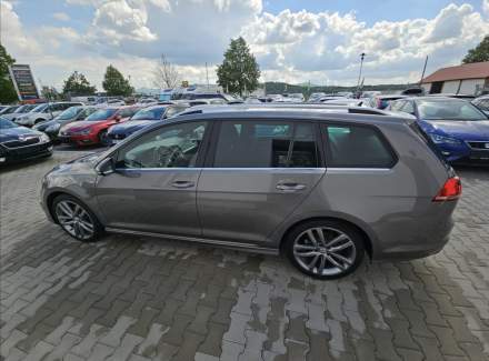 Volkswagen - Golf