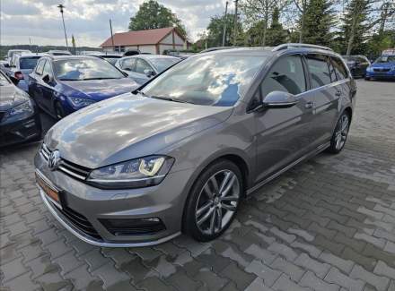 Volkswagen - Golf