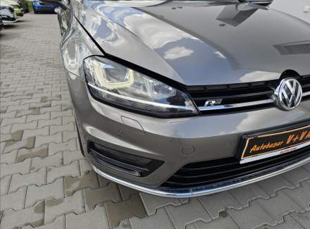 Volkswagen - Golf