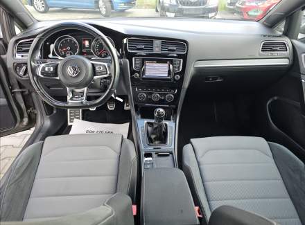 Volkswagen - Golf