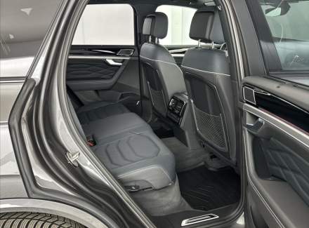 Volkswagen - Touareg