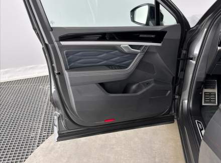 Volkswagen - Touareg