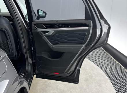 Volkswagen - Touareg