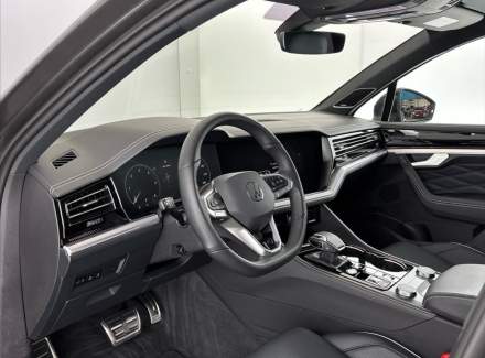 Volkswagen - Touareg