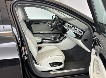 Audi - S8