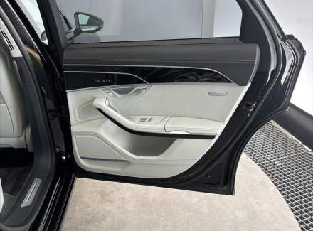 Audi - S8