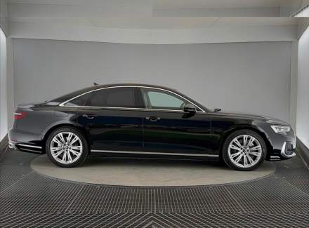 Audi - S8