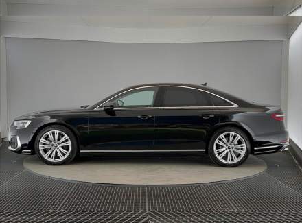 Audi - S8