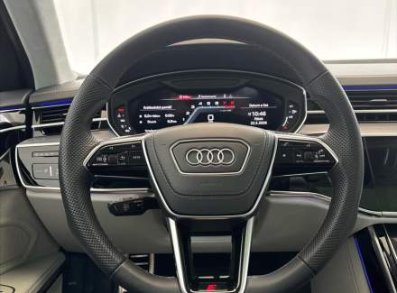 Audi - S8