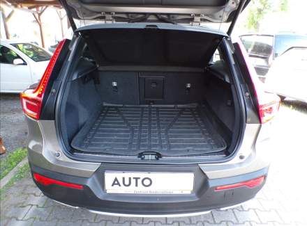 Volvo - XC40