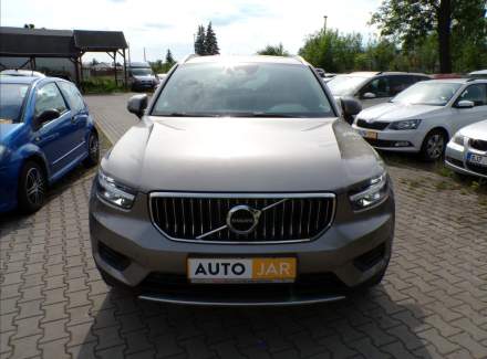 Volvo - XC40