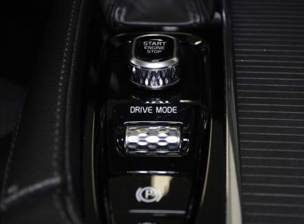 Volvo - V90