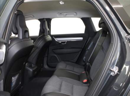 Volvo - V90