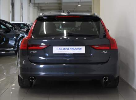 Volvo - V90