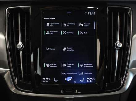 Volvo - V90