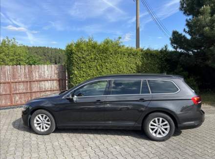 Volkswagen - Passat