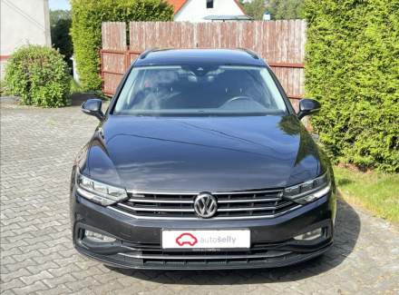 Volkswagen - Passat