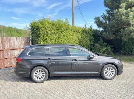 Volkswagen - Passat