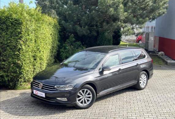 Volkswagen - Passat
