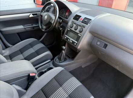 Volkswagen - Touran