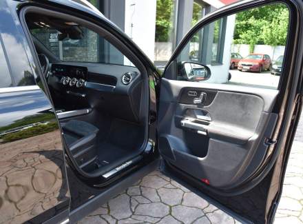 Mercedes-Benz - GLB