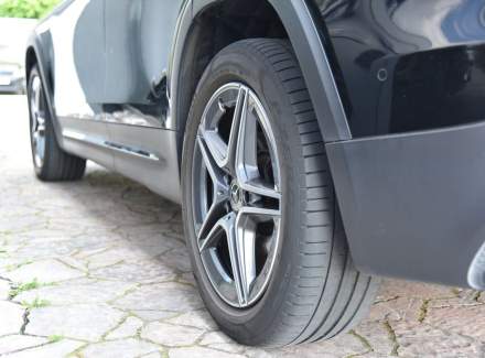 Mercedes-Benz - GLB