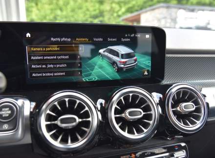 Mercedes-Benz - GLB