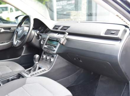 Volkswagen - Passat