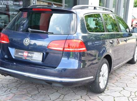 Volkswagen - Passat