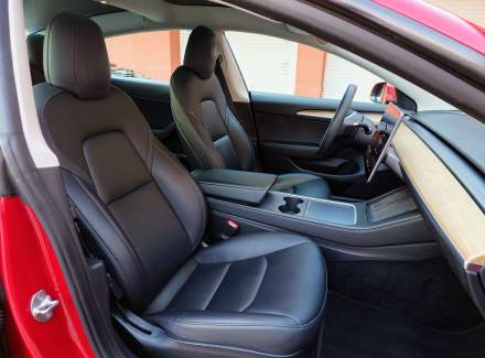 Tesla - Model 3