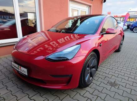 Tesla - Model 3