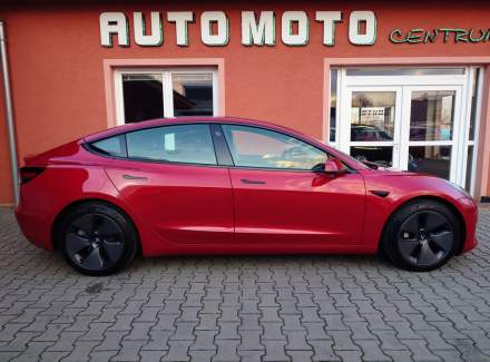 Tesla - Model 3