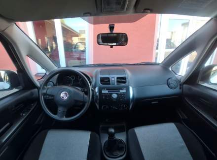 Fiat - Sedici