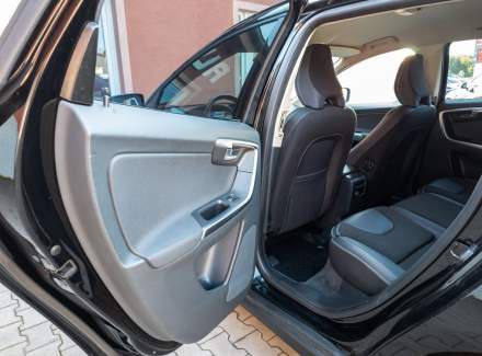 Volvo - XC60