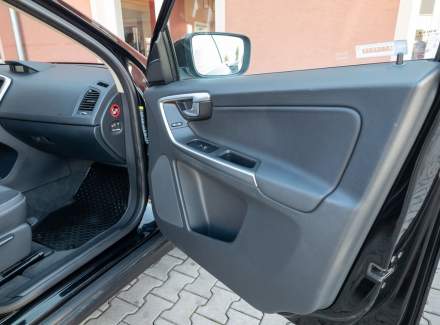 Volvo - XC60