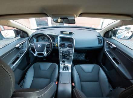 Volvo - XC60