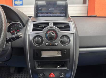 Renault - Megane