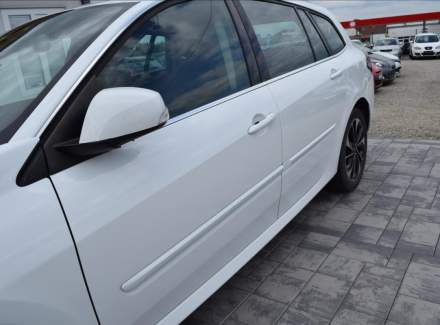 Renault - Laguna