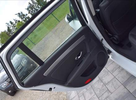 Renault - Laguna