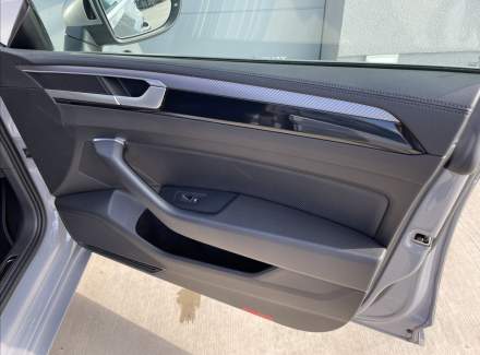 Volkswagen - Arteon