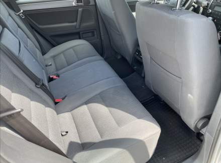 Volkswagen - Touareg