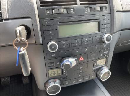 Volkswagen - Touareg