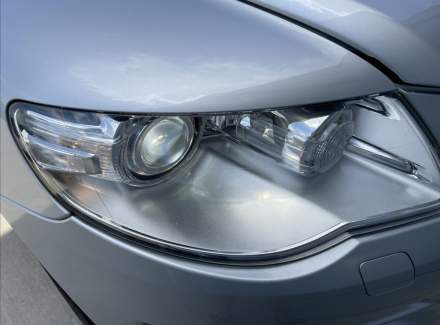 Volkswagen - Touareg