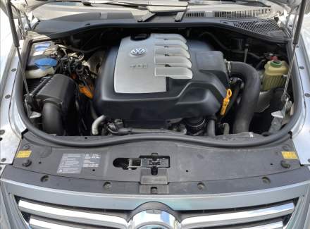 Volkswagen - Touareg