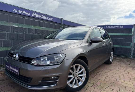 Volkswagen - Golf