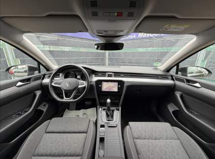 Volkswagen - Passat